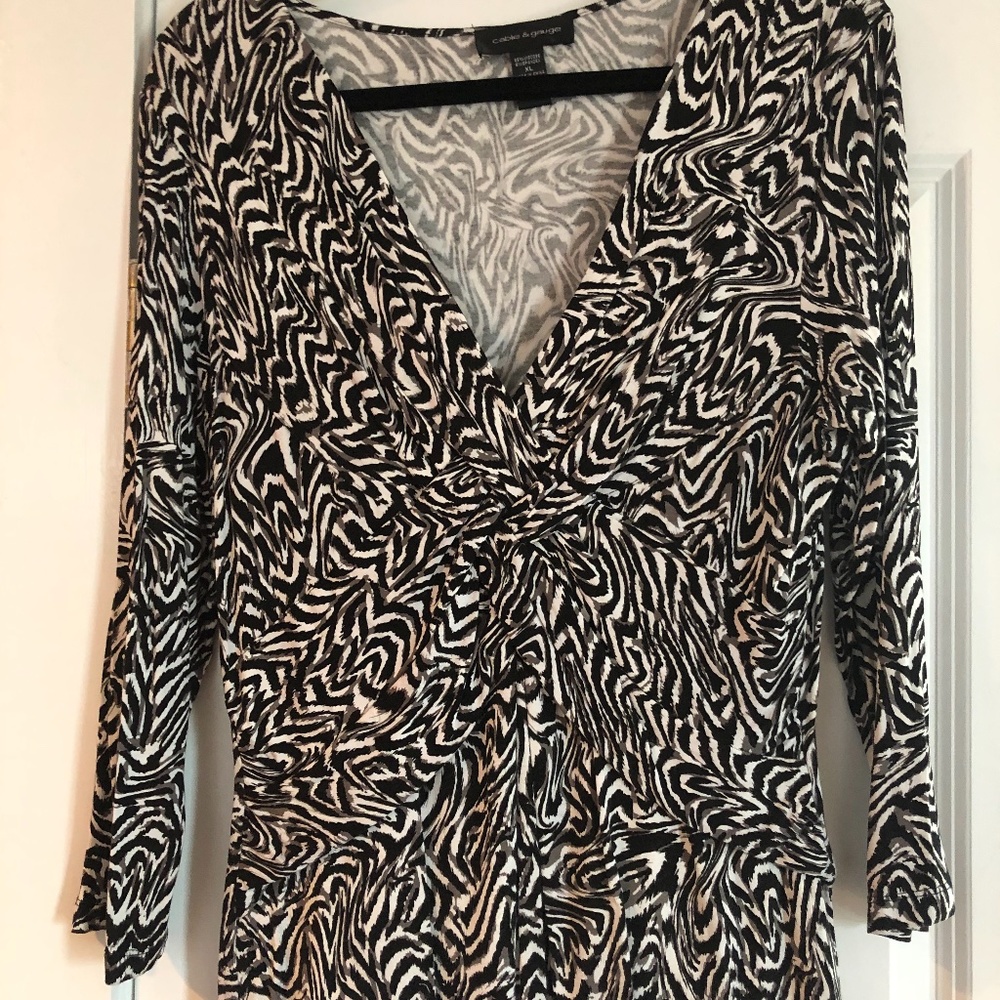 Cable & Gage wrap around blouse